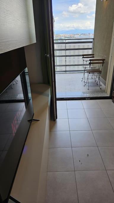13th Floor, Garage Gratis, Metro M5 A 200mt, Giardino Giochi, Bicocca Apartment *