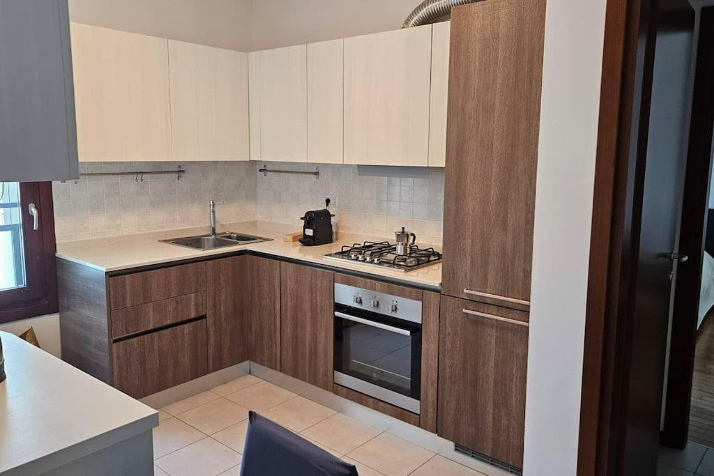 Apartment 13th Floor, Garage Gratis, Metro M5 A 200mt, Giardino Giochi, Bicocca Mailand