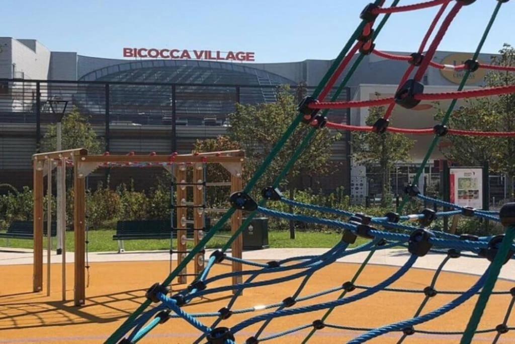 13th Floor, Garage Gratis, Metro M5 A 200mt, Giardino Giochi, Bicocca * Mailand